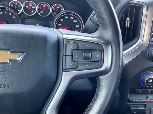 Used 2021 Chevrolet Silverado 1500 LT w/ Convenience Package II RWD image 24