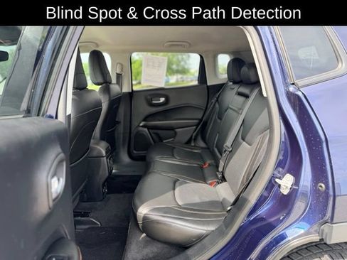 Used 2018 Jeep Compass Limited w/ Safe & Security Group AWD/4WD image 9