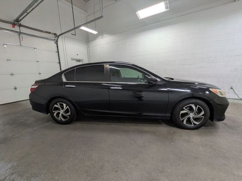 Used 2017 Honda Accord LX image 2
