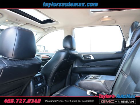 Used 2019 Nissan Pathfinder Platinum AWD/4WD image 37
