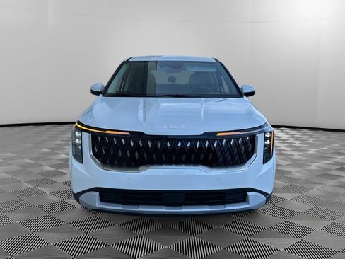 New 2026 Kia Carnival FWD image 2
