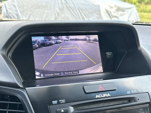 Used 2013 Acura ILX w/ Technology Package FWD image 31
