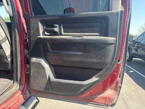 Used 2013 RAM 2500 Tradesman w/ Chrome Appearance Group AWD/4WD image 13