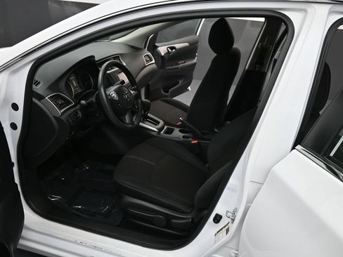 Used 2018 Nissan Sentra S FWD image 11
