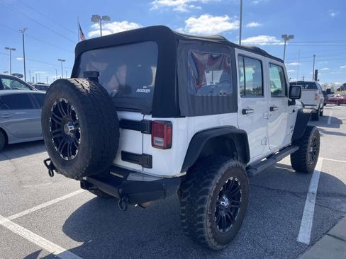 Used 2015 Jeep Wrangler Unlimited Sport w/ Connectivity Group image 3