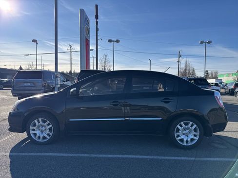 Used 2010 Nissan Sentra 2.0 S w/ Convenience Pkg image 9