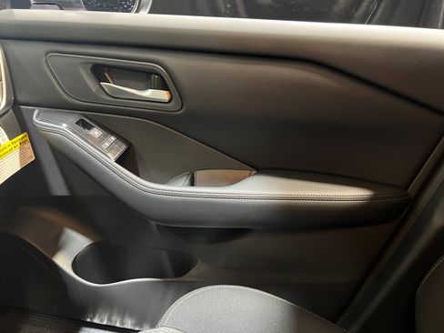 New 2026 Nissan Rogue SV FWD image 16