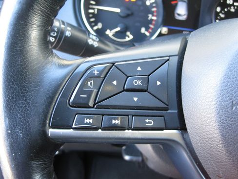 Used 2019 Nissan Rogue Sport SV w/ Technology Package image 14