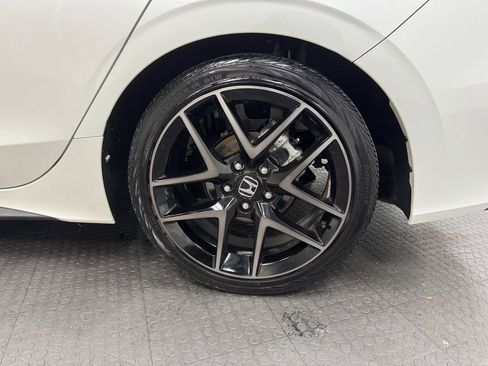 Used 2024 Honda Civic Sport Touring image 10