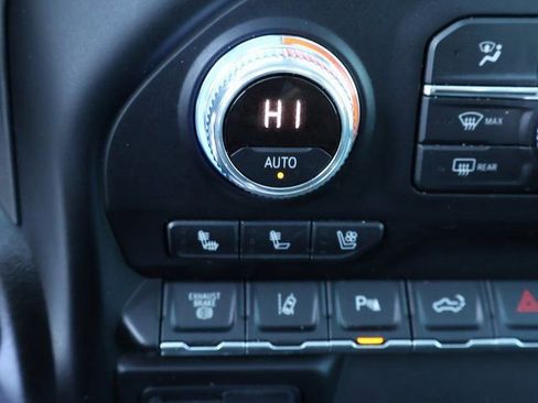 Used 2020 GMC Sierra 2500 Denali w/ Denali Ultimate Package image 32