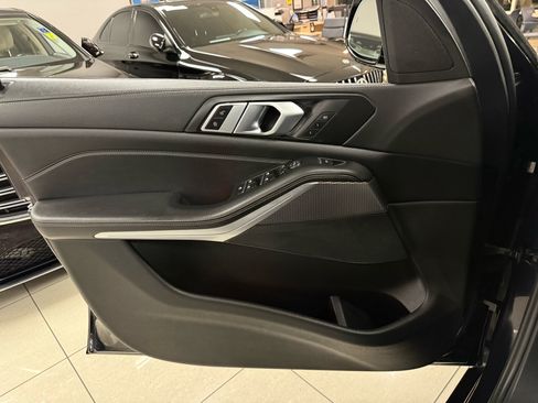 Used 2020 BMW X5 sDrive40i w/ M Sport Package image 9