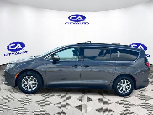 Used 2020 Chrysler Voyager Lxi FWD image 8