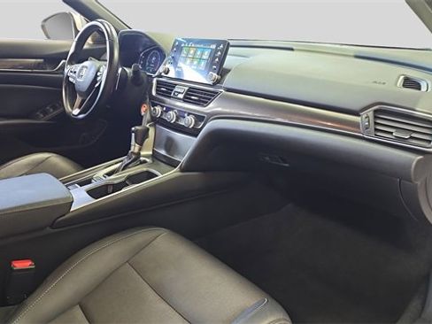Used 2019 Honda Accord Sport image 13