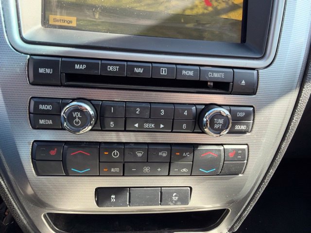 Used 2010 Ford Fusion Hybrid FWD image 19