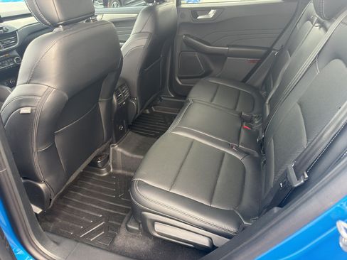 Used 2021 Ford Escape Titanium AWD/4WD image 8