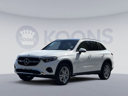 Certified 2026 Mercedes-Benz GLC 300 4MATIC image 1
