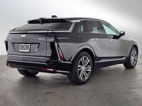 Used 2025 Cadillac Lyriq Luxury w/ LPO, Floor Liner Package image 3