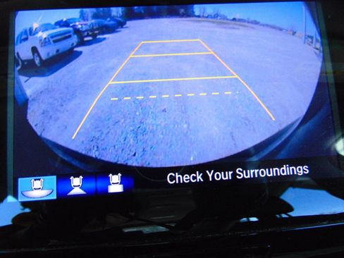 Used 2017 Honda Pilot Touring image 16