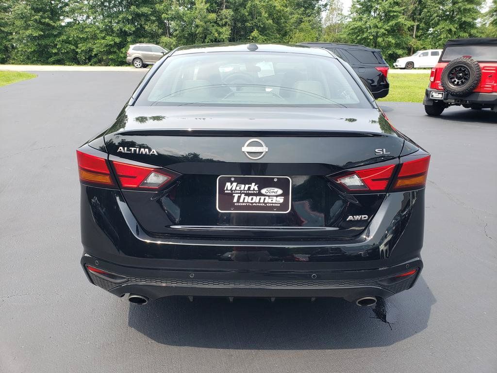 Used 2024 Nissan Altima 2.5 SL AWD/4WD image 6