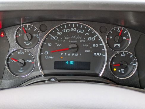 New 2025 Chevrolet Express 3500 Extended w/ Driver Convenience Package image 24