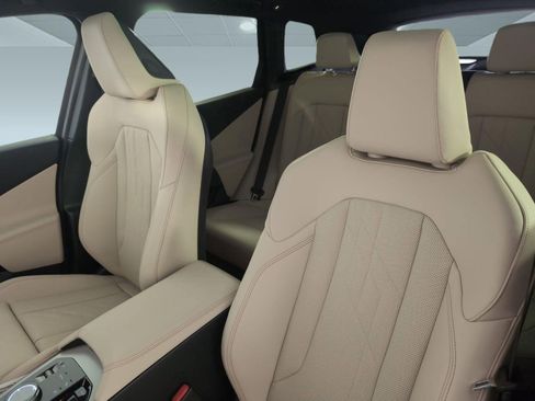 Used 2026 BMW X3 xDrive30 w/ M Sport Package image 21