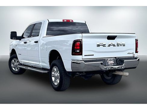 Used 2025 RAM 2500 Big Horn AWD/4WD image 4
