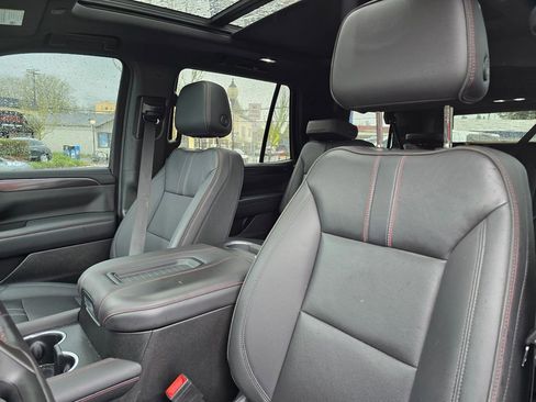 Used 2022 Chevrolet Tahoe RST w/ Luxury Package AWD/4WD image 23
