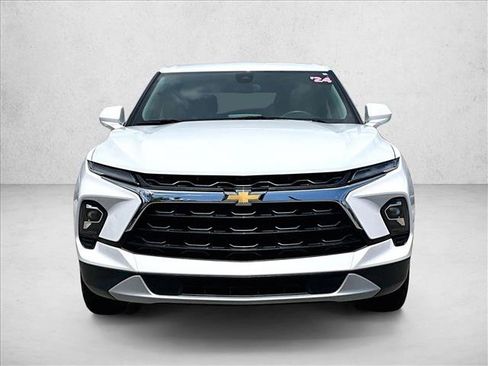 Used 2024 Chevrolet Blazer LT w/ Driver Confidence Package FWD image 3