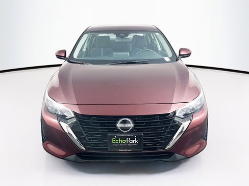 Used 2024 Nissan Sentra SV image 2