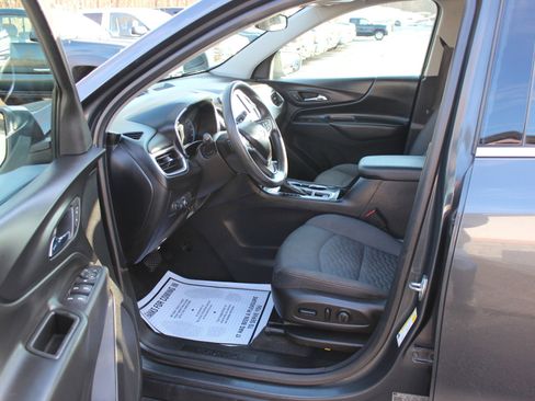 Used 2018 Chevrolet Equinox LT FWD image 16