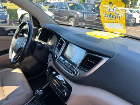 Used 2016 Hyundai Tucson Limited AWD/4WD image 23