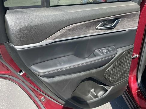 Used 2024 Jeep Grand Cherokee Limited image 32