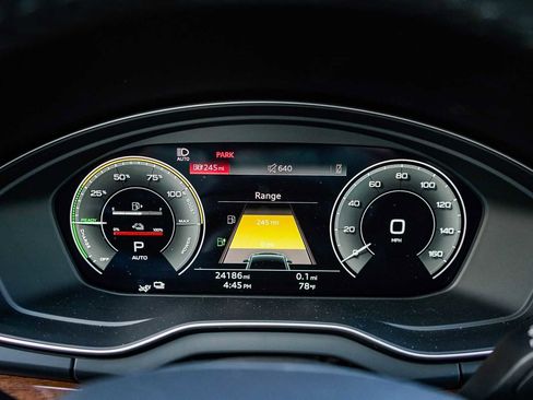 Used 2023 Audi Q5 e Premium w/ Convenience Package image 25