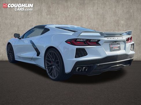 Used 2021 Chevrolet Corvette Stingray Premium Cpe w/ Z51 Performance Package RWD image 6