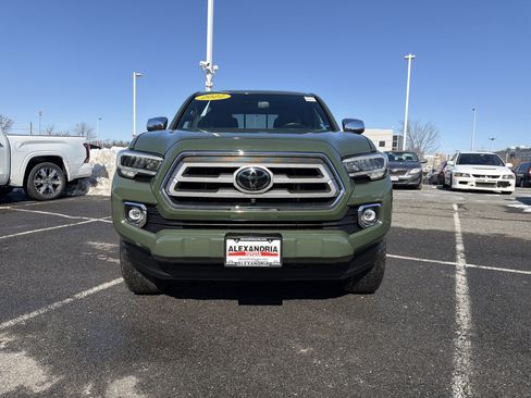 Used 2022 Toyota Tacoma Limited image 3