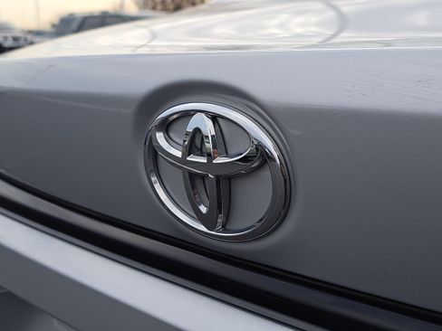 Certified 2023 Toyota Corolla LE image 7