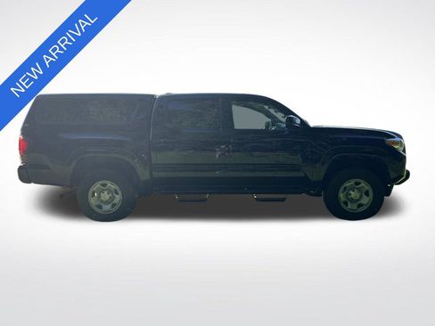 Used 2023 Toyota Tacoma SR w/ SR Convenience Package RWD image 2