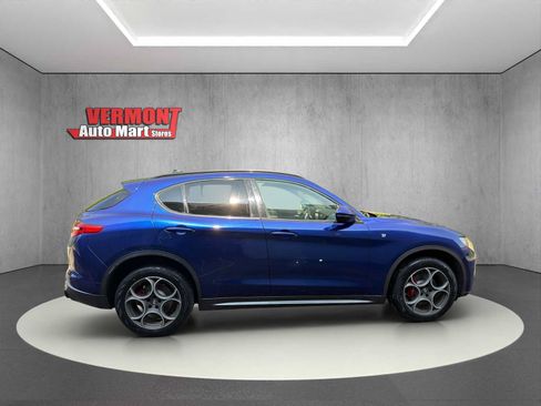 Used 2022 Alfa Romeo Stelvio Ti AWD/4WD image 9