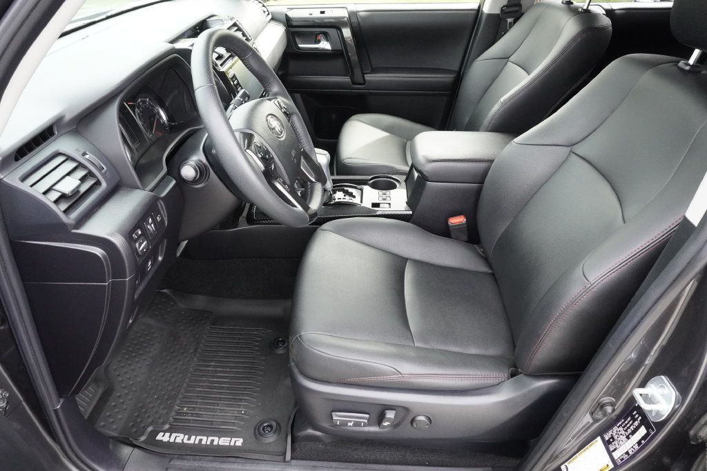 Used 2021 Toyota 4Runner TRD Off-Road Premium w/ Moonroof Package AWD/4WD image 19