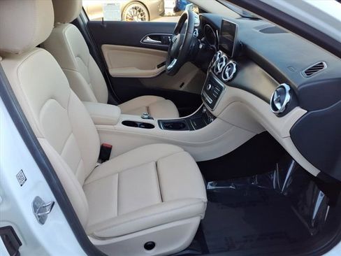 Used 2019 Mercedes-Benz GLA 250 image 16