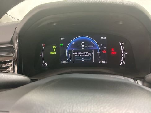 Used 2025 Toyota Camry Hybrid image 18