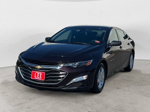 Used 2021 Chevrolet Malibu LS FWD image 1