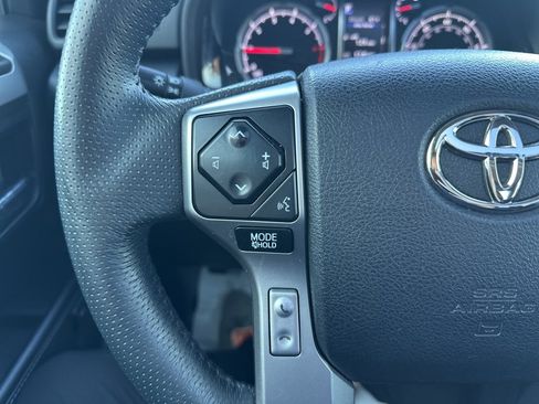 Used 2020 Toyota 4Runner Limited image 66