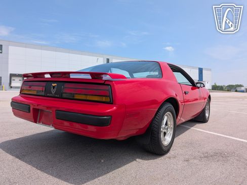Used 1989 Pontiac Firebird Coupe image 14
