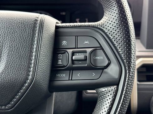 Used 2024 Toyota Tacoma SR5 AWD/4WD image 27