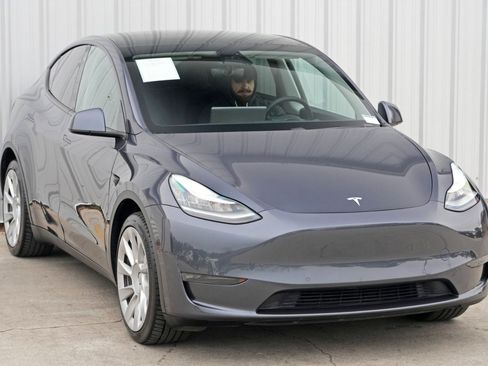 Used 2020 Tesla Model Y Performance image 54