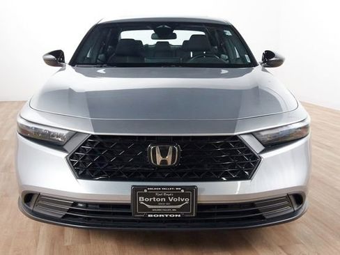 Used 2024 Honda Accord Sport image 2