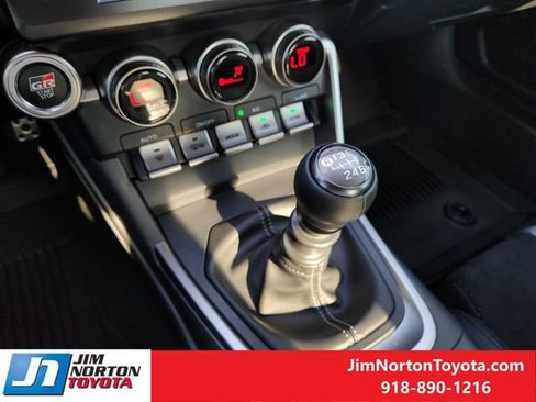 Used 2026 Toyota GR86 Premium w/ Performance Package RWD image 22