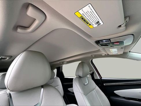 Used 2024 Hyundai Tucson Limited AWD/4WD image 13