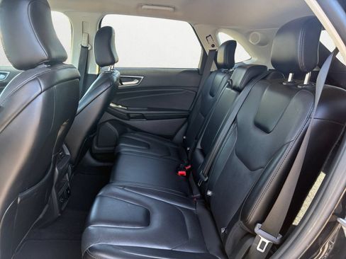 Used 2022 Ford Edge Titanium w/ Equipment Group 301A AWD/4WD image 11